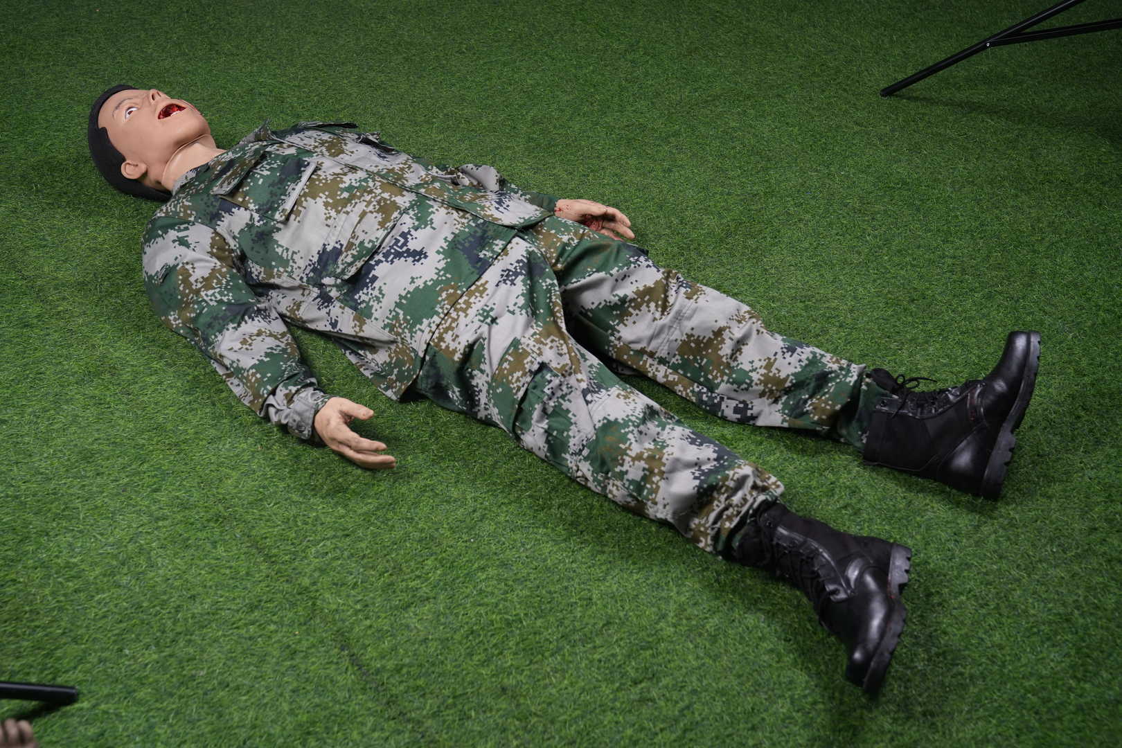 Combat Self-aid & Buddy-aid Manikin (Basic)